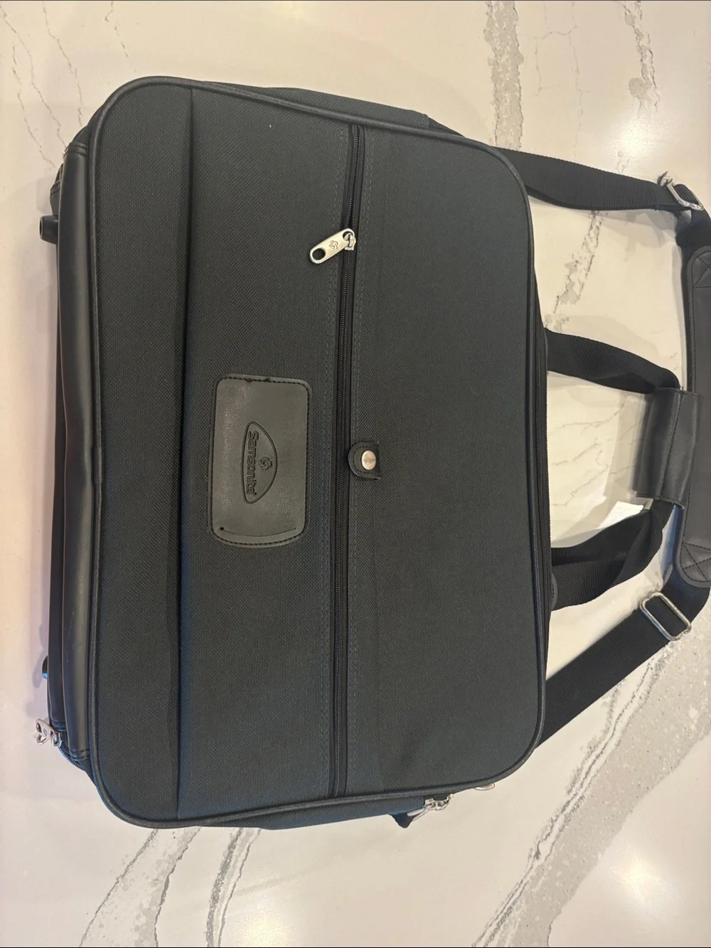 Samsonite dark green carry on Briefcase with Adjustable Strap 20 by 13 by